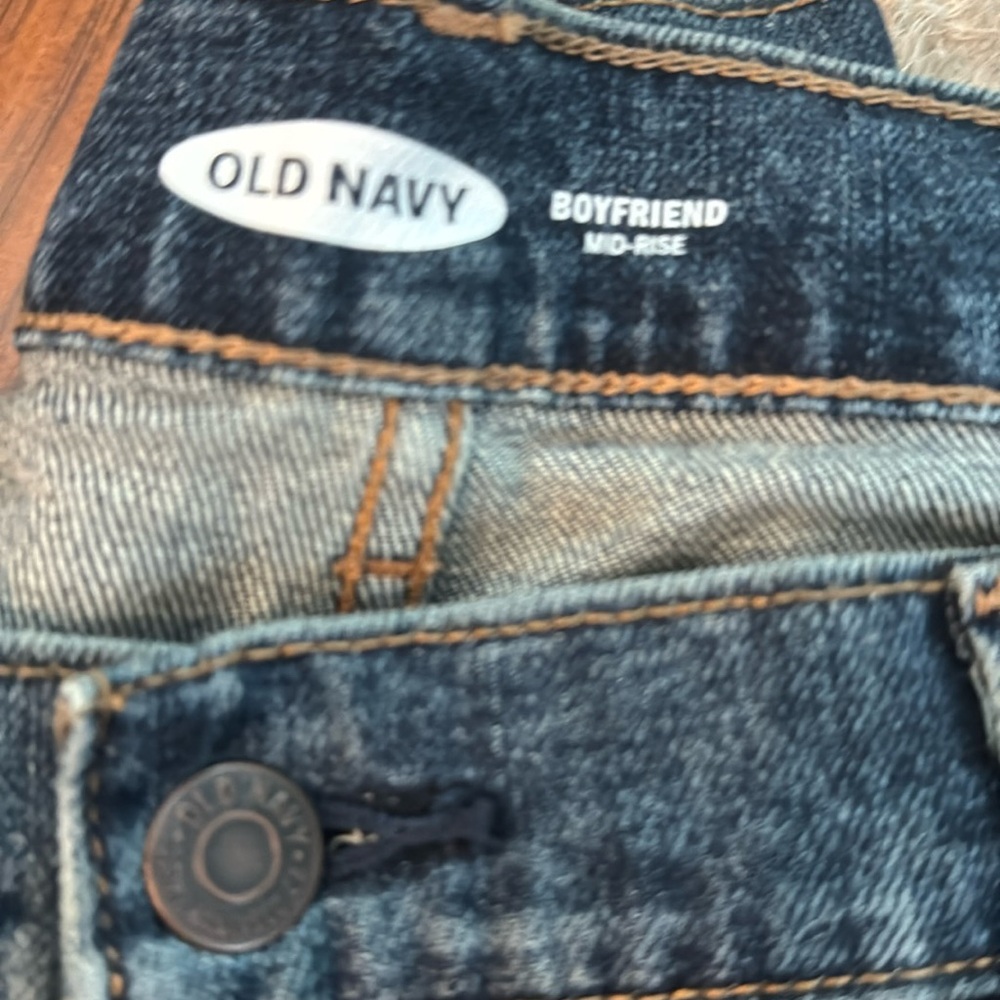 Old Navy - Boyfriend Mid-Rise - Size 6